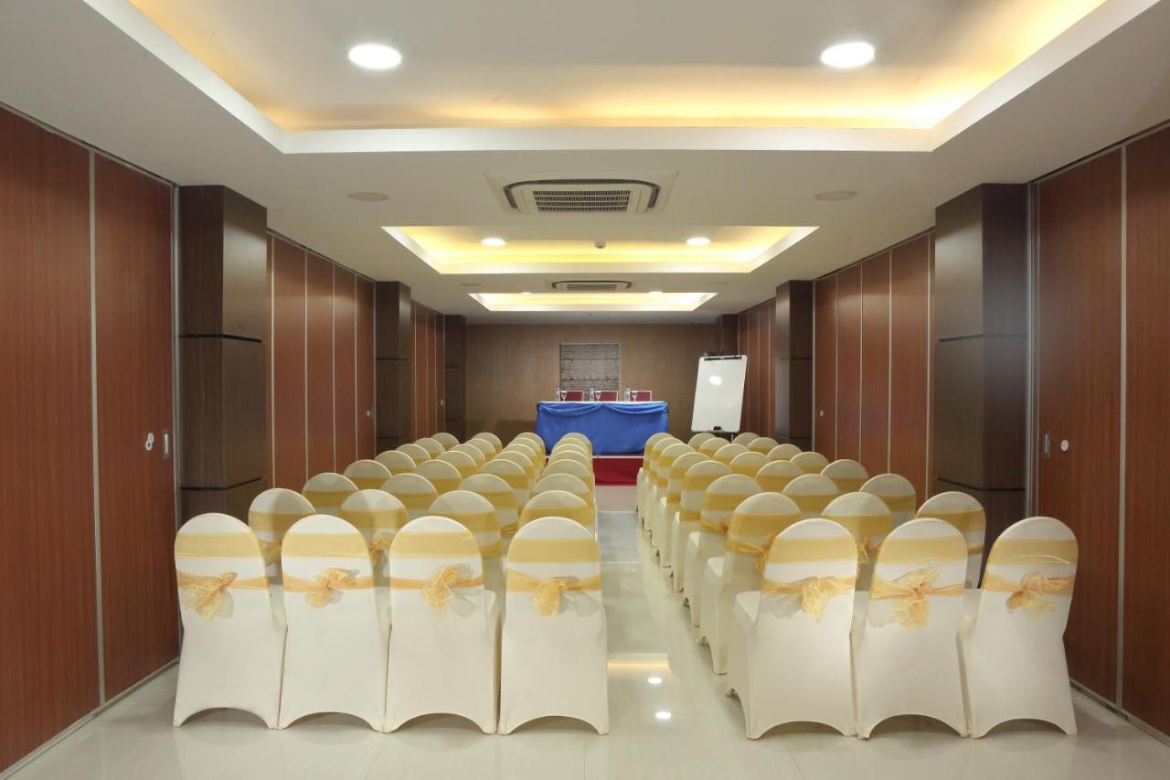 Hotel Horison Express Sentani Jayapura Zewnętrze zdjęcie